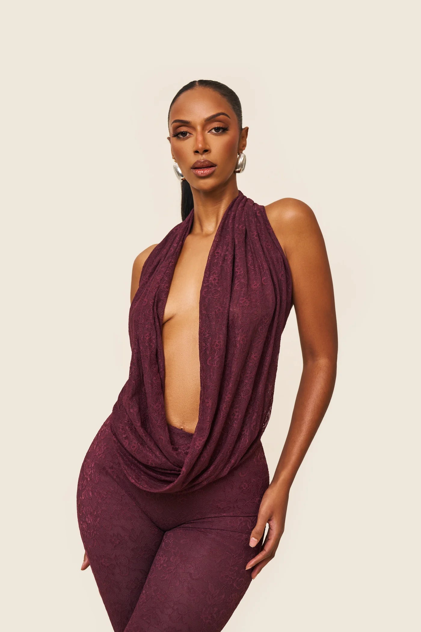 Leia set in plum lace